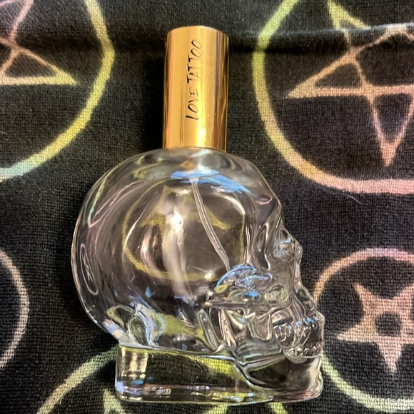VINTAGE💀HOT TOPIC SKULL ☠️LOVE TATTOO PERFUME BOTTLE🫶🏼PERSONAL COLLECTION ✌🏻 - Picture 3 of 9